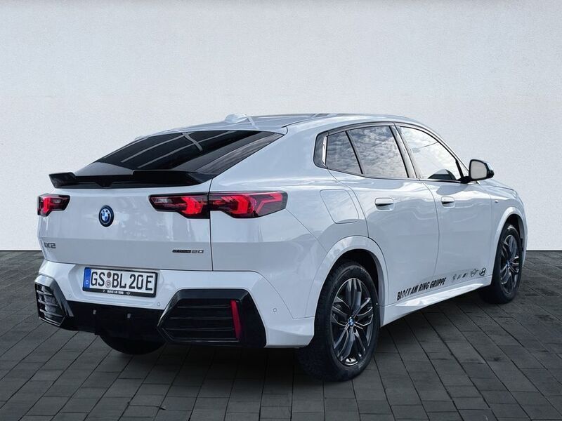 Gebraucht BMW iX2 Sport Line 150 kW (204 PS) 2025 Weiß SUV