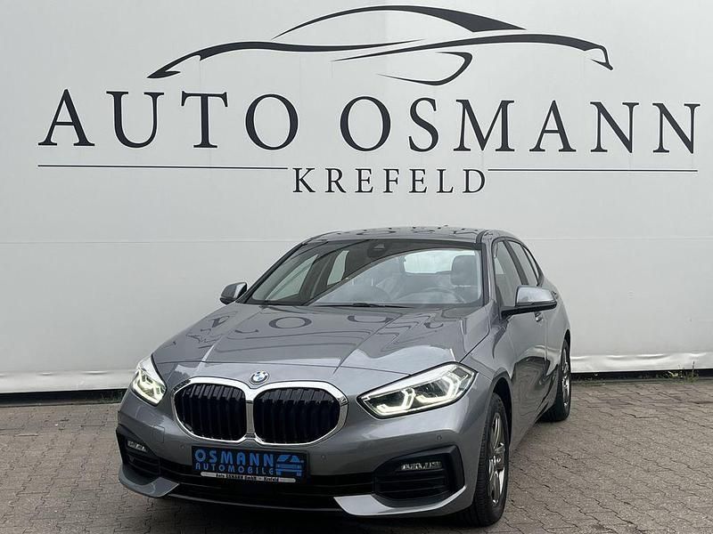 Grau Gebraucht 2023 BMW 118 Advantage Kleinwagen | 22.500 € (Guter Preis) - Bild 1/4
