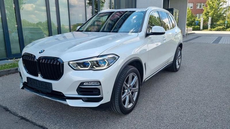 Weiß Gebraucht 2020 BMW X5 xLine SUV | 48.900 € (Etwas zu teuer) - Bild 1/4