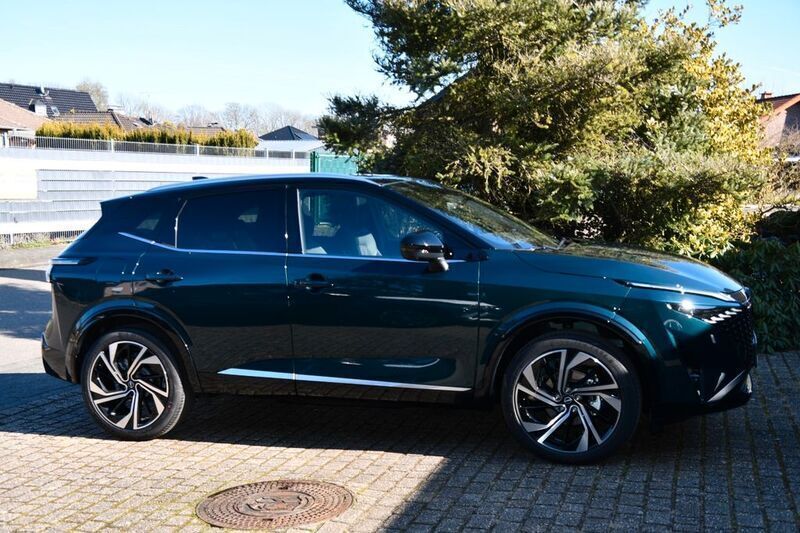 Grün Neu 2025 Nissan Qashqai Tekna+ SUV | 32.195 € (Fairer Preis) - Bild 1/4