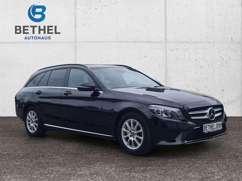 Gebraucht Mercedes C220 194 PS (142 kW) 2021 Schwarz Kombi