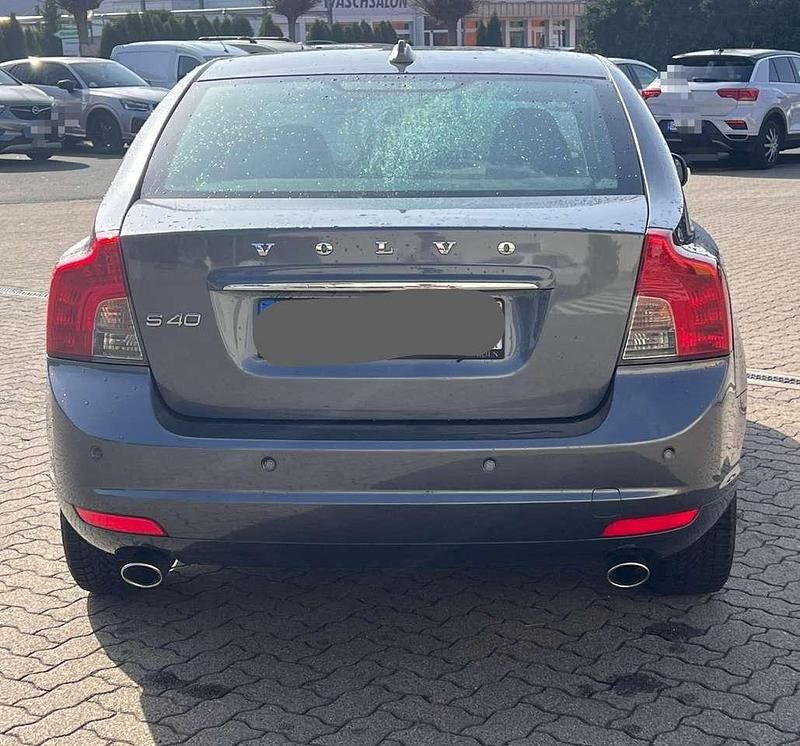 Gebraucht Volvo S40 Business Edition 150 PS (110 kW) 2012 Grau Limousine