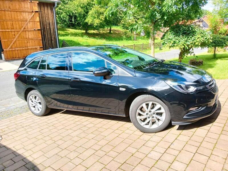 Schwarz Gebraucht 2019 Opel Astra Kombi | 12.900 € - Bild 1/4