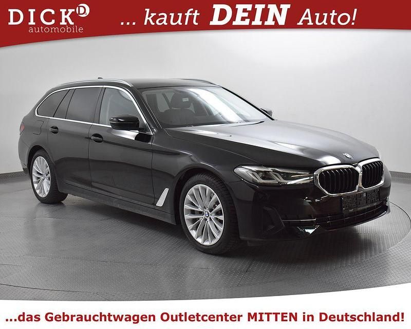 Schwarz Gebraucht 2021 BMW 530e Sport Line Limousine | 24.450 € (Superpreis) - Bild 1/4