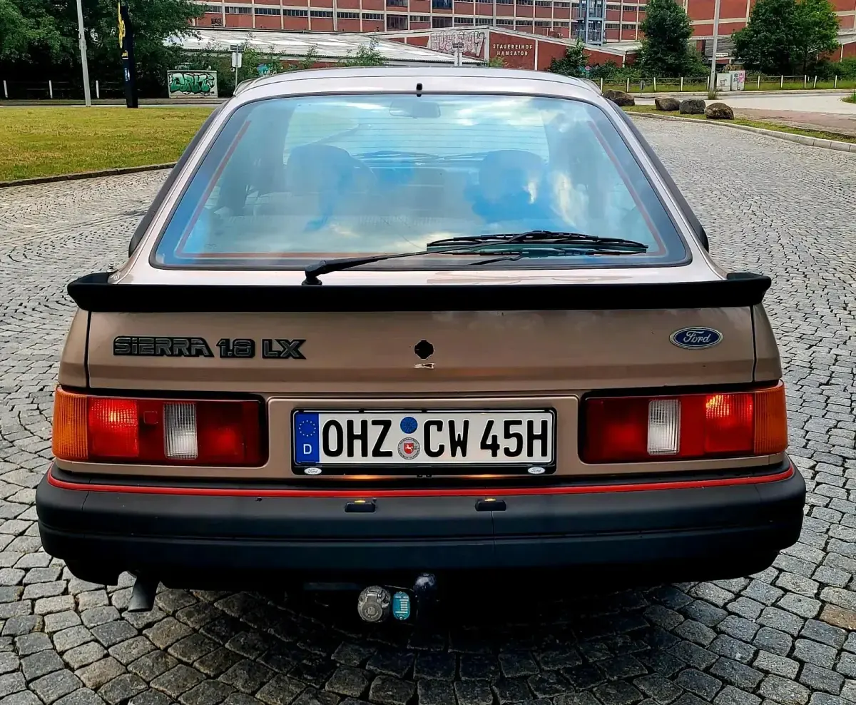 Gebraucht Ford Sierra 80 PS (58 kW) 1988 Gold Limousine