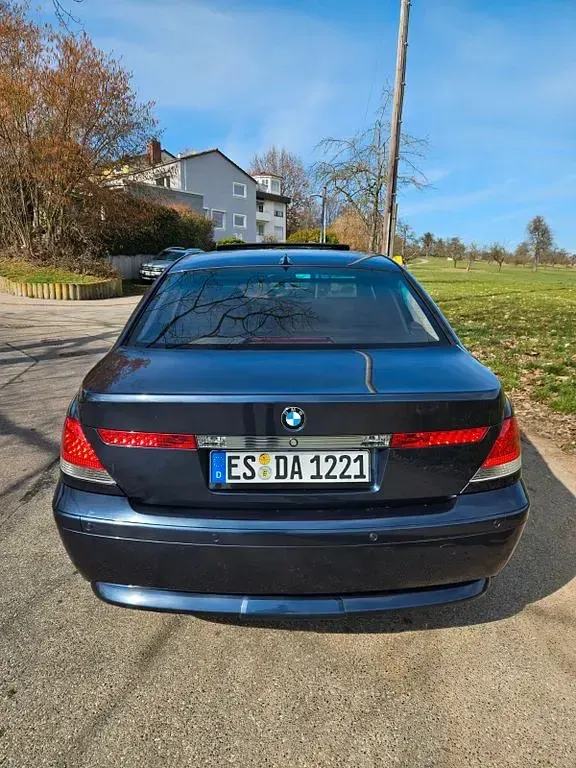 Gebraucht BMW 735 Sport Line 272 PS (200 kW) 2002 Blau Limousine