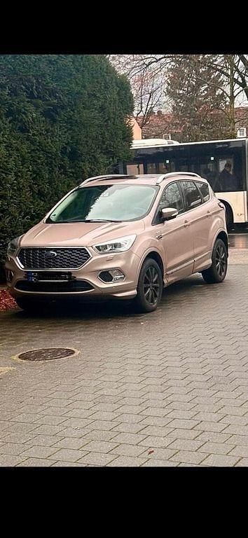 Gebraucht Ford Kuga Vignale 175 PS (128 kW) 2019 Beige SUV
