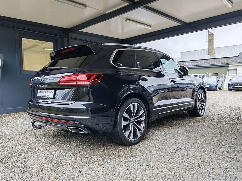 Gebraucht VW Touareg R-line 286 PS (210 kW) 2021 Schwarz SUV