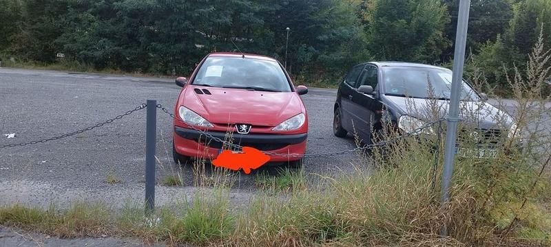 Rot Gebraucht 2009 Peugeot 206 Limousine | 1.981 € (Fairer Preis) - Bild 1/4