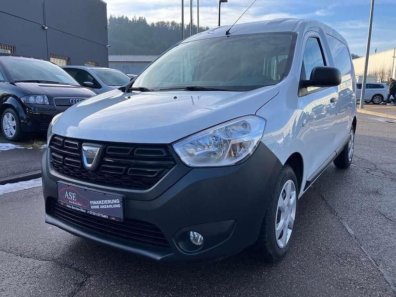 Gletscherweiss Gebraucht 2017 Dacia Dokker Ambiance Van / Kleinbus | 10.399 € (Guter Preis) - Bild 1/4