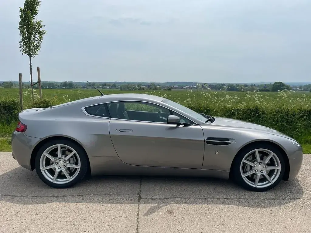Gebraucht Aston Martin V8 Vantage 385 PS (283 kW) 2007 Silber Coupé