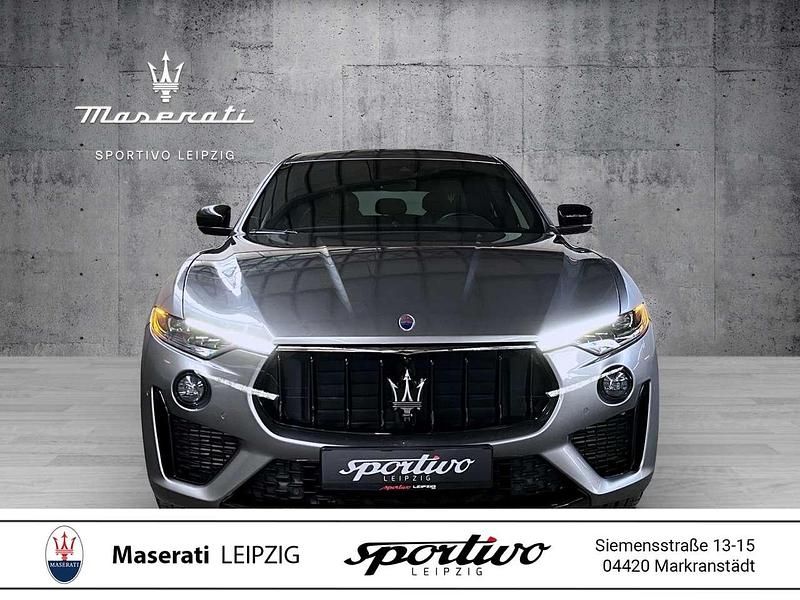 Grau Gebraucht 2021 Maserati Levante SUV | 68.111 € (Etwas zu teuer) - Bild 1/4