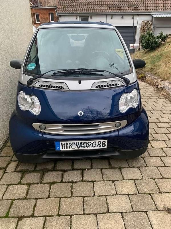 Blau Gebraucht 2004 Smart ForTwo Cabrio Cabrio | 2.850 € - Bild 1/4