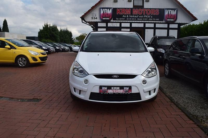 Weiß Gebraucht 2007 Ford S-MAX S Van / Kleinbus | 3.990 € (Teuer) - Bild 1/4