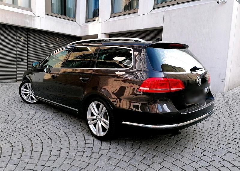 Gebraucht VW Passat Highline 160 PS (117 kW) 2012 Braun Kombi