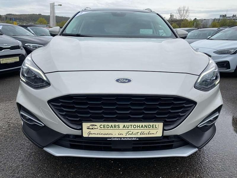 Usata Ford Focus Active 182 CV (133 kW) 2020 Bianco Station wagon