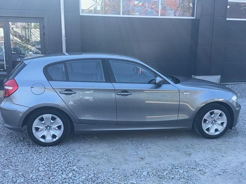Gebraucht BMW 118 Advantage 143 PS (105 kW) 2010 Grau Kleinwagen