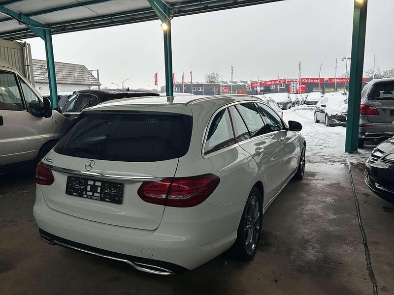 Second-hand Mercedes C220 Avantgarde 170 CP (125 kW) 2017 Alb Break