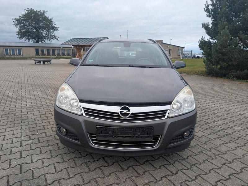 Gebraucht Opel Astra 90 PS (66 kW) 2009 Grau Kombi