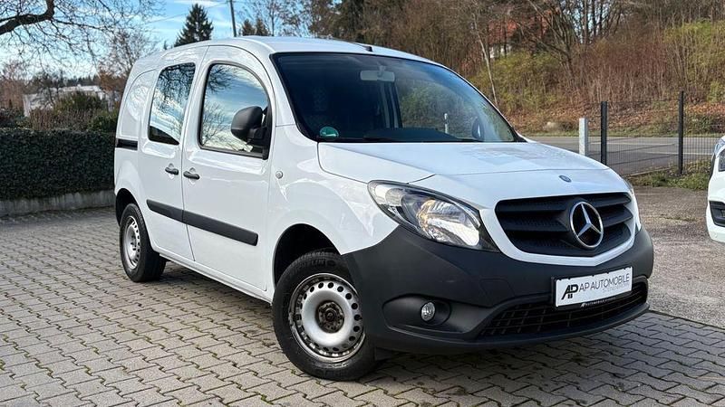 Gebraucht Mercedes Citan 109 95 PS (69 kW) 2019 Weiß Van / Kleinbus
