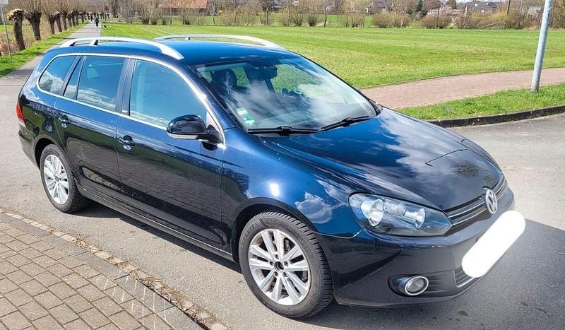 Gebraucht VW Golf VI Style 122 PS (89 kW) 2011 Blau Kleinwagen