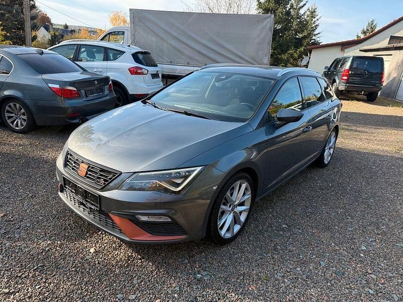 Grau Gebraucht 2017 Seat Leon ST Kombi | 14.899 € (Guter Preis) - Bild 1/4