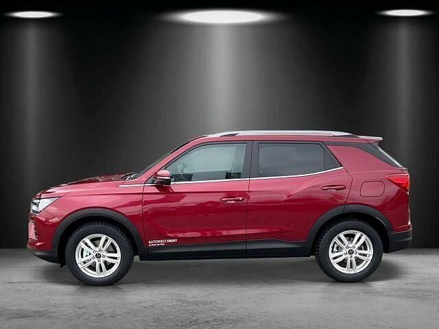 Gebraucht SsangYong Korando 163 PS (119 kW) 2022 Cherry red SUV