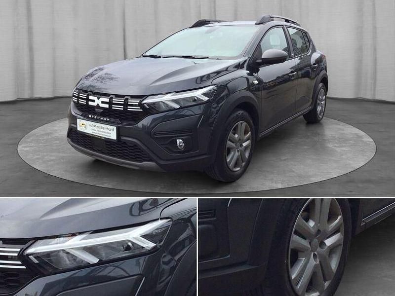 Gebraucht Dacia Sandero Expression 91 PS (66 kW) 2023 Grau Kleinwagen