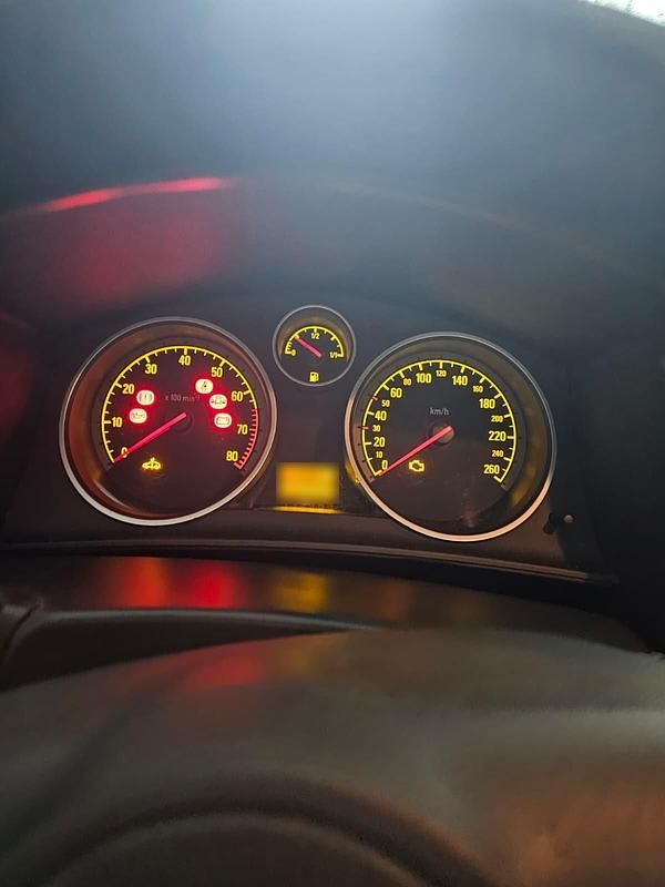 Gebraucht Opel Astra 105 PS (77 kW) 2005 Kleinwagen