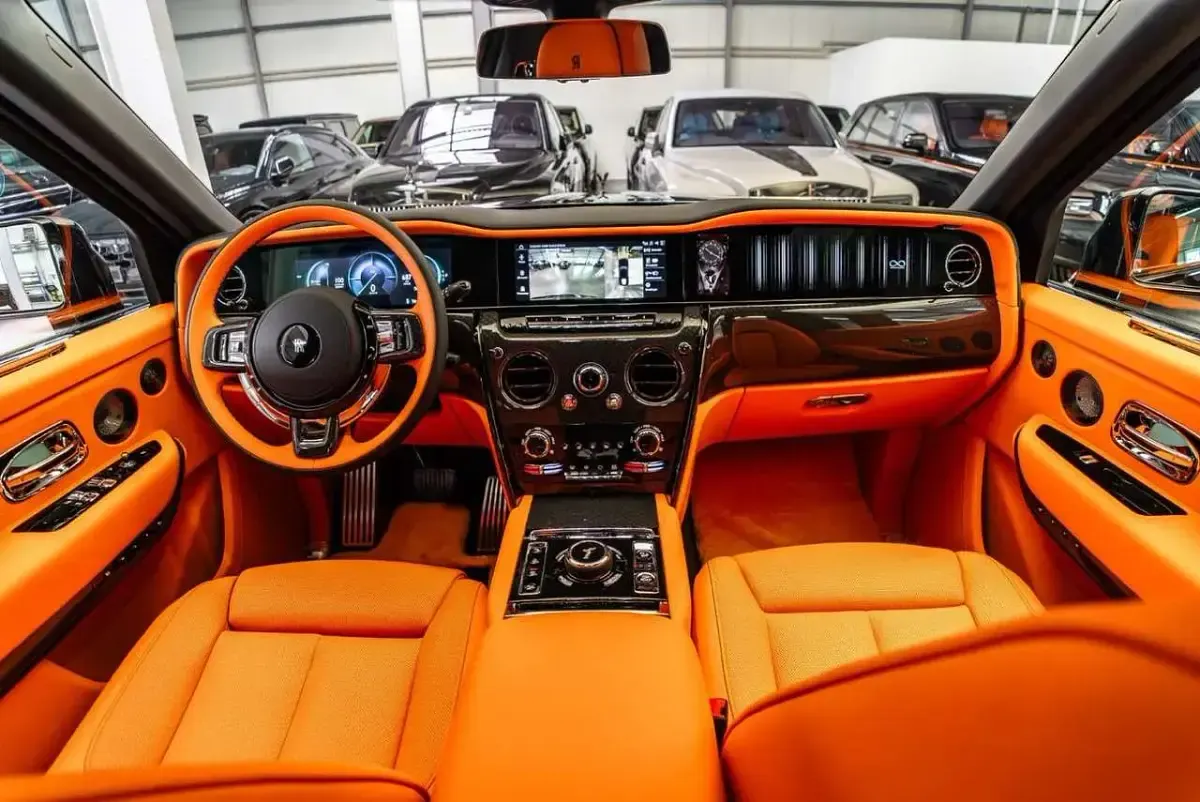 Neu Rolls Royce Cullinan 600 PS (441 kW) 2026 Black diamond SUV