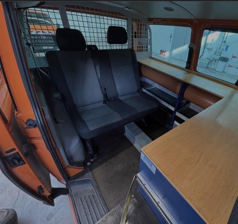Gebraucht VW Transporter 140 PS (102 kW) 2015 Orange Van