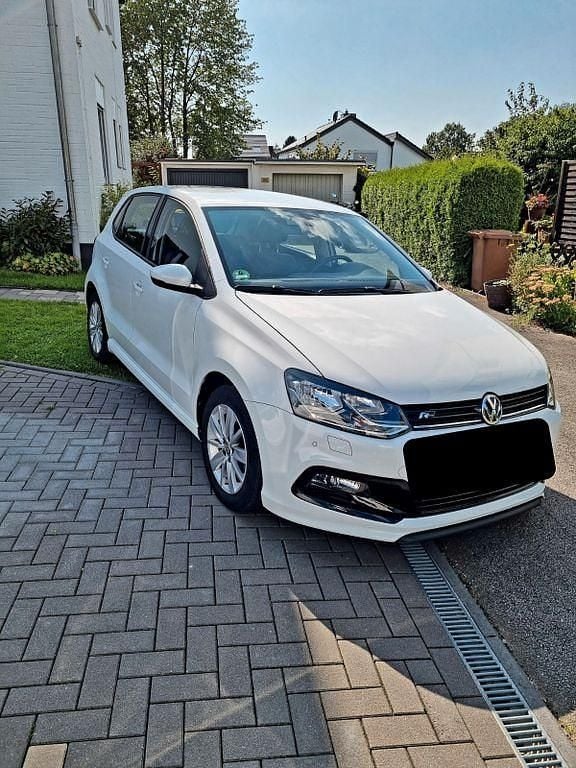 Weiß Gebraucht 2017 VW Polo R-line Limousine | 9.350 € (Superpreis) - Bild 1/4