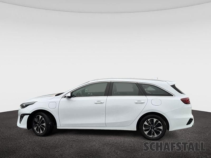 Gebraucht Kia Ceed Sportswagon 141 PS (103 kW) 2022 Weiß Kombi