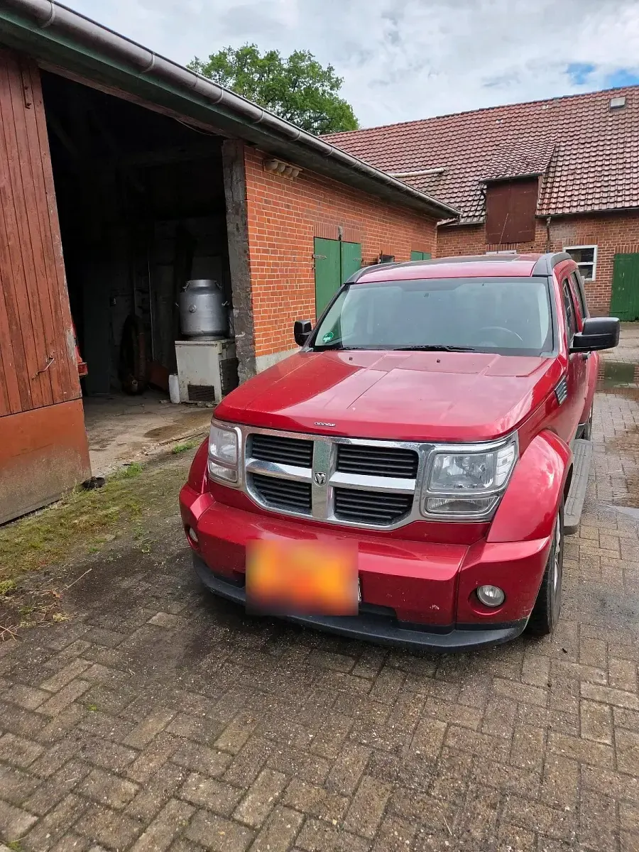 Gebraucht Dodge Nitro SXT 177 PS (130 kW) 2007 Rot SUV