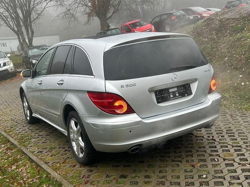 Gebraucht Mercedes R500 306 PS (225 kW) 2007 Silber Van / Kleinbus