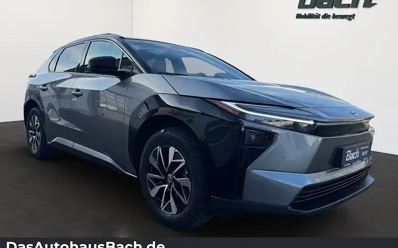 Gebraucht Toyota bZ4X Lounge 252 kW (343 PS) 2026 Silber SUV
