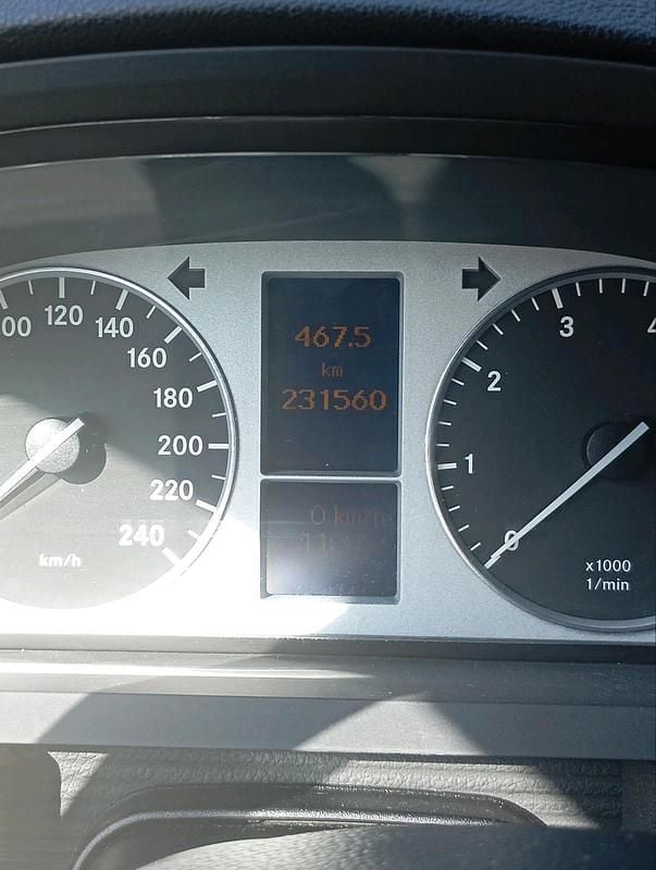 Gebraucht Mercedes B200 2007 Silber Van / Kleinbus