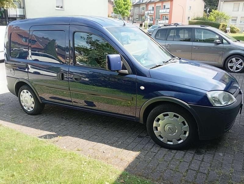 Blau Gebraucht 2007 Opel Combo Van / Kleinbus | 2.000 € (Fairer Preis) - Bild 1/4