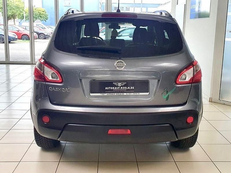 Gebraucht Nissan Qashqai 360º 117 PS (86 kW) 2013 Grau SUV