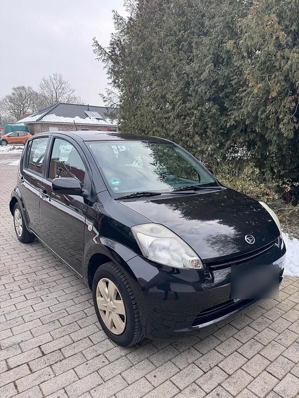 Schwarz Gebraucht 2007 Daihatsu Sirion Kleinwagen | 3.000 € - Bild 1/4