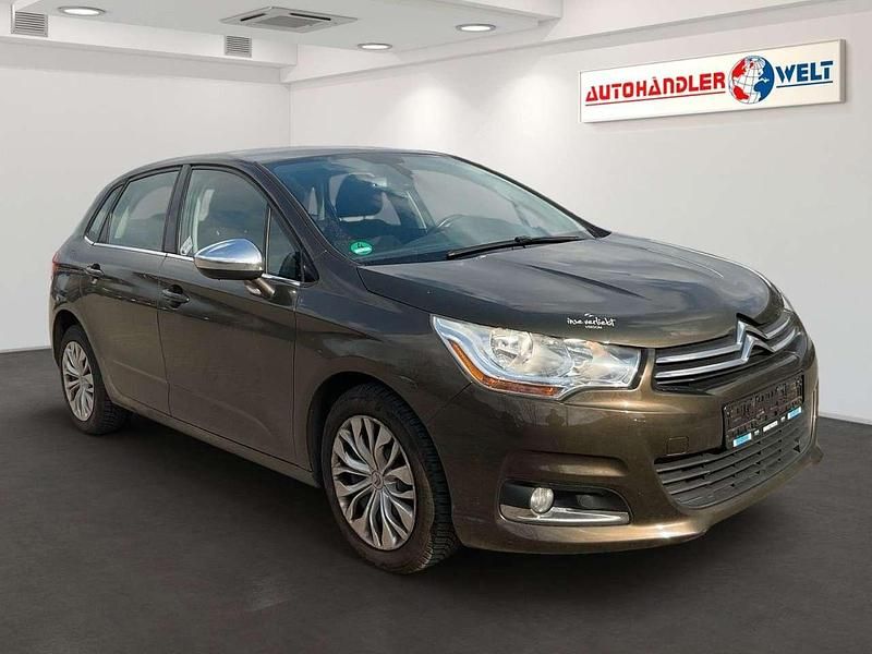 Gebraucht Citroën C4 SELECTION 120 PS (88 kW) 2013 Braun Limousine
