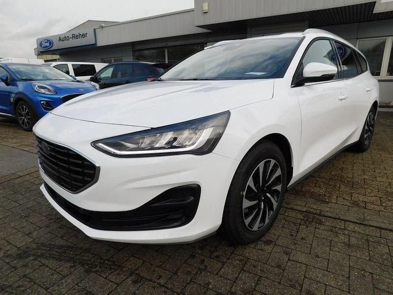 Neu Ford Focus Titanium 116 PS (85 kW) 2025 Weiß Limousine