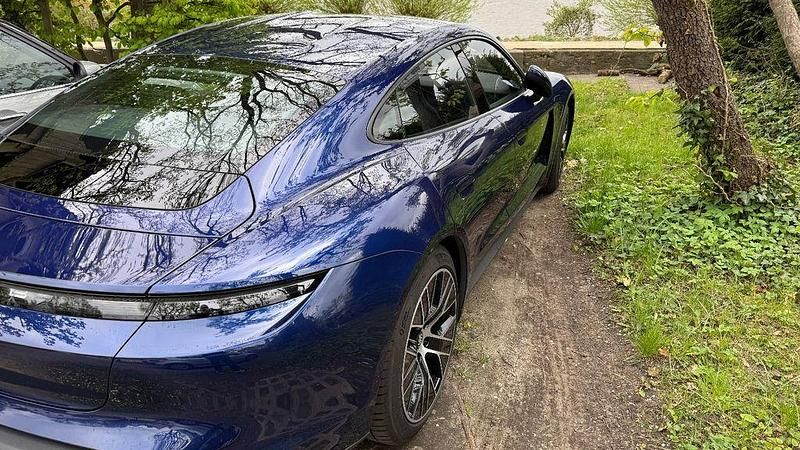Gebraucht Porsche Taycan 350 kW (476 PS) 2022 Blau Limousine