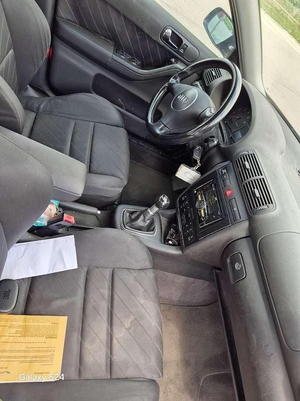 Gebraucht Audi A3 Attraction 150 PS (110 kW) 2001 Kleinwagen