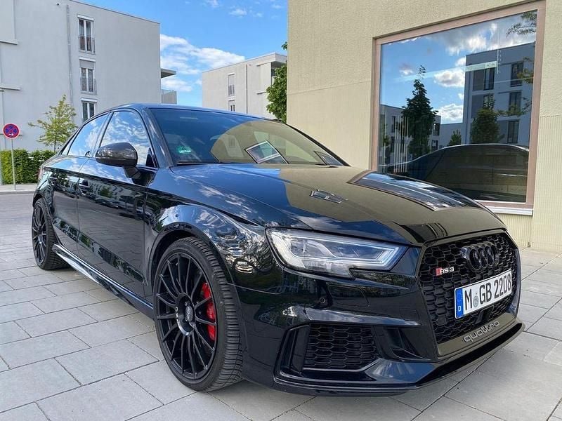 Gebraucht Audi RS3 Sport 400 PS (294 kW) 2018 Schwarz Limousine