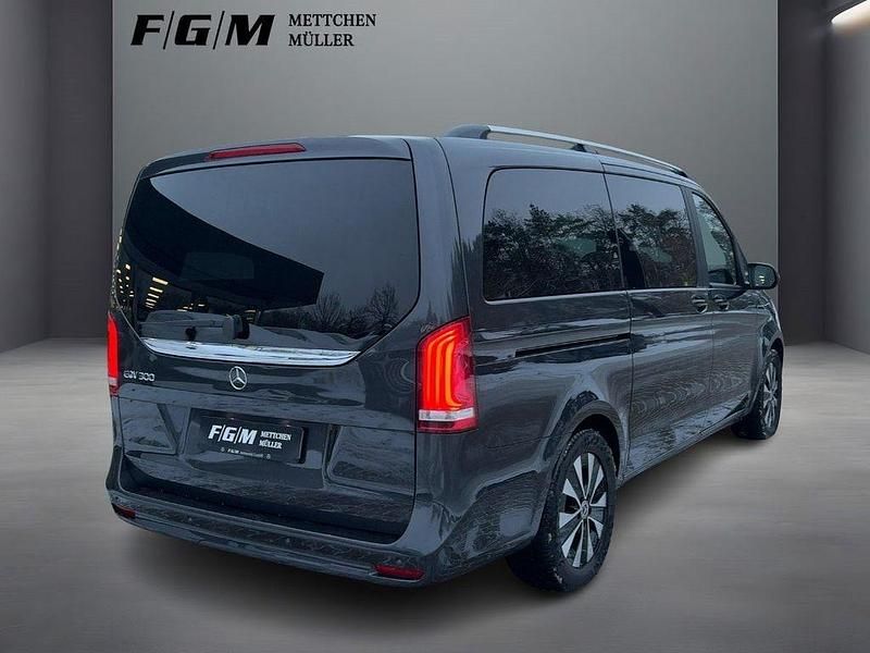 Gebraucht Mercedes EQV300 150 kW (204 PS) 2021 Graphitgrau metallic Van / Kleinbus