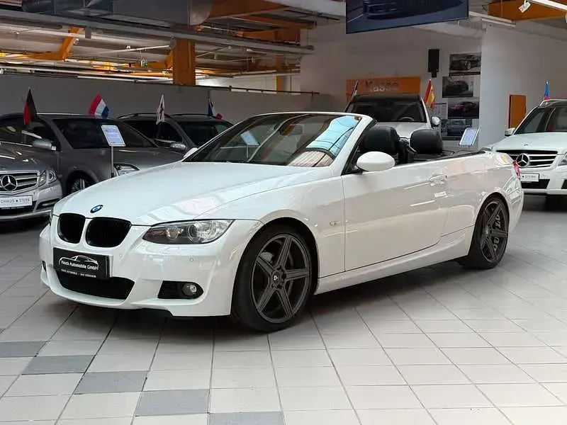Gebraucht BMW 320 Cabriolet M Sport 170 PS (125 kW) 2009 Weiß Cabrio