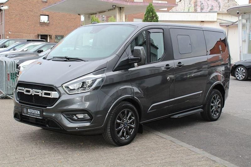 Grau Gebraucht 2020 Ford Tourneo Custom Titanium X Van / Kleinbus | 35.800 € (Guter Preis) - Bild 1/4