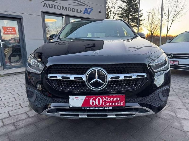 Usata Mercedes GLA200 Progressive 150 CV (110 kW) 2020 Nero SUV