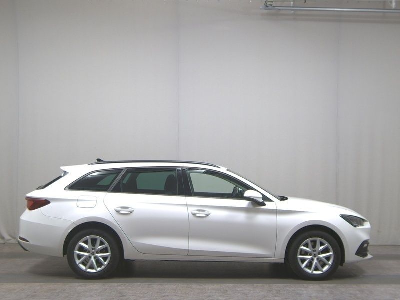 Weiss Gebraucht 2022 Seat Leon Style Kombi | 14.780 € (Superpreis) - Bild 1/4